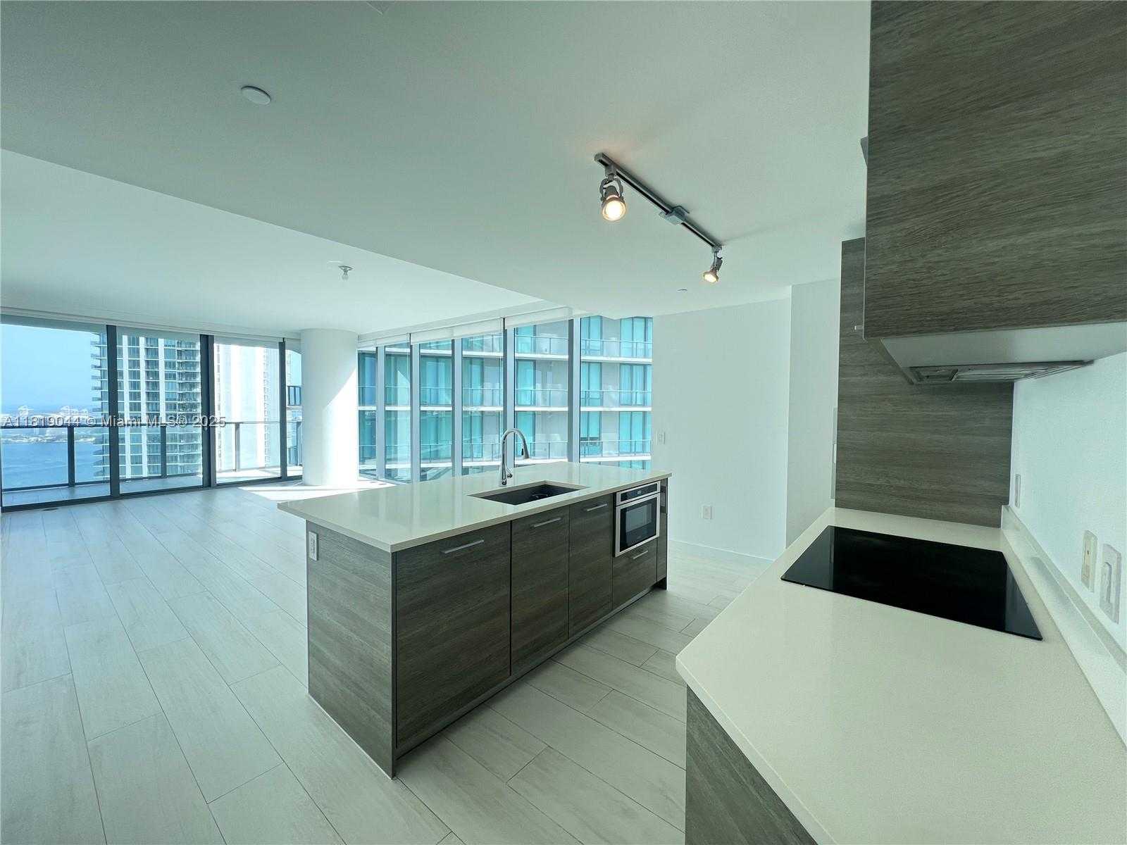 Small Image of 650 NORTH EAST 32ND ST #4301, Miami Number 3