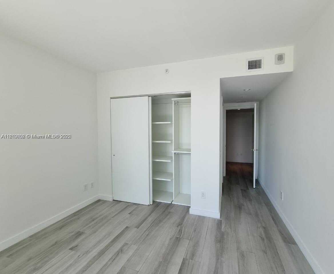 Small Image of 3131 NORTH EAST 7TH AVE #1703, Miami Number 17