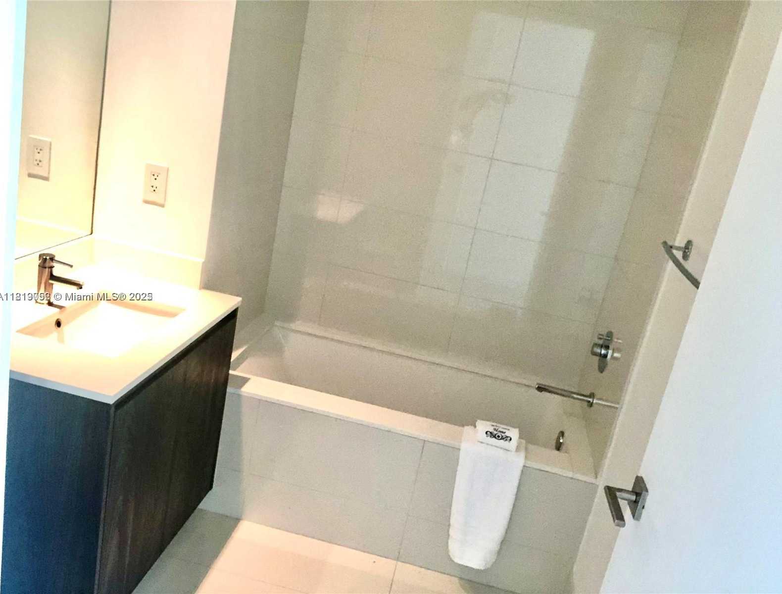 Small Image of 3131 NORTH EAST 7TH AVE #1703, Miami Number 26