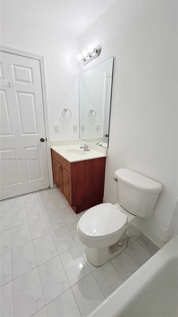 Small Image of 3001 SOUTH WEST 156 AV, Miami Number 19