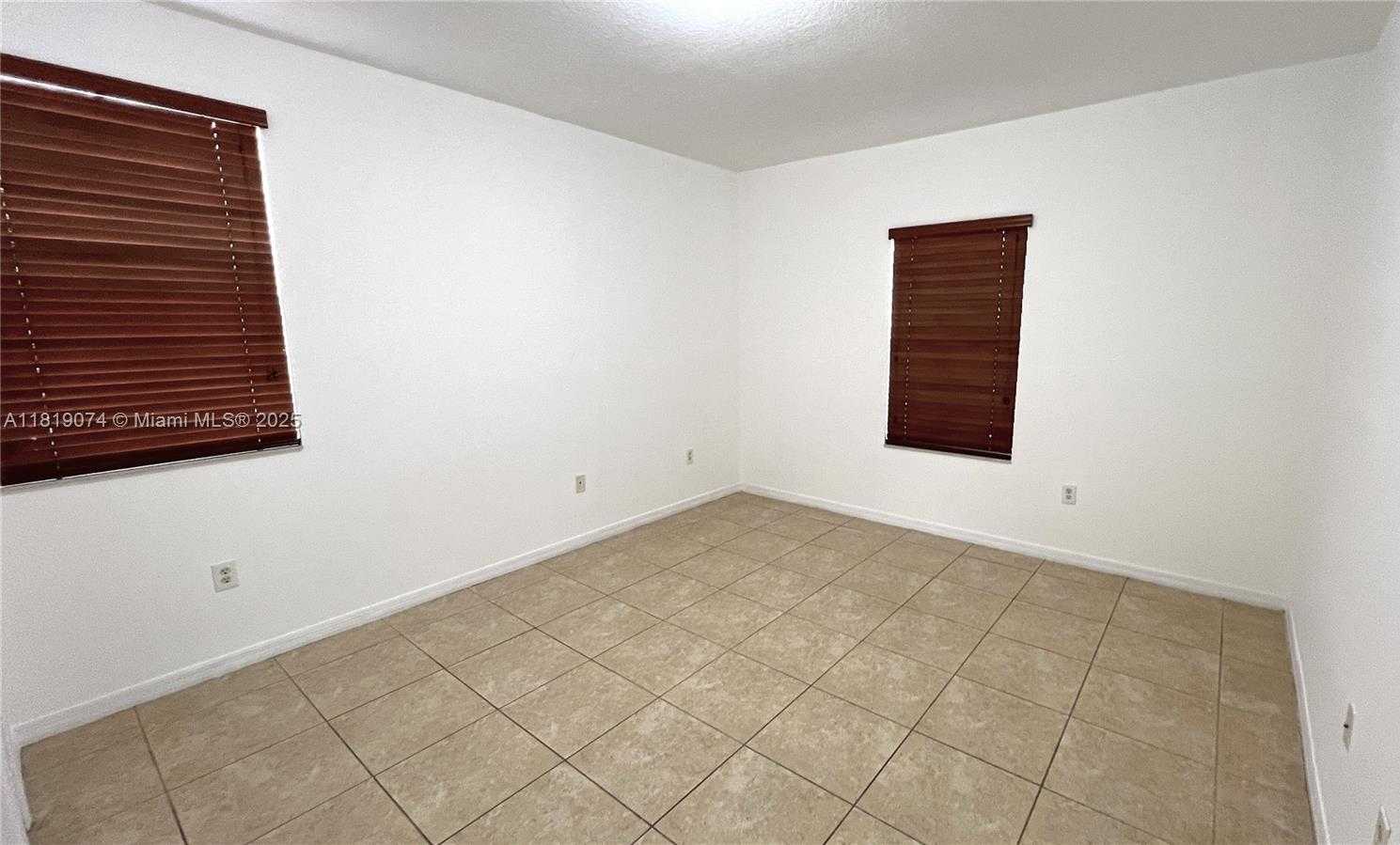 Small Image of 3001 SOUTH WEST 156 AV, Miami Number 25