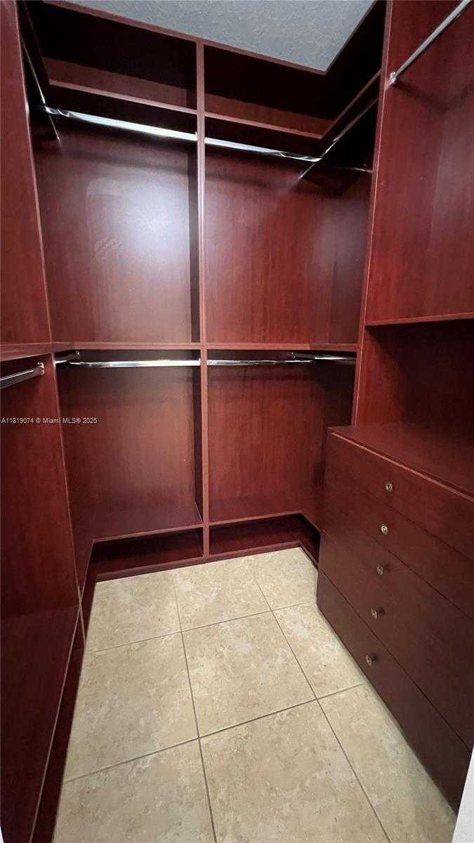 Small Image of 3001 SOUTH WEST 156 AV, Miami Number 26