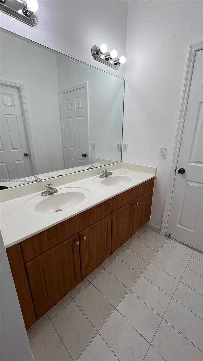 Small Image of 3001 SOUTH WEST 156 AV, Miami Number 28