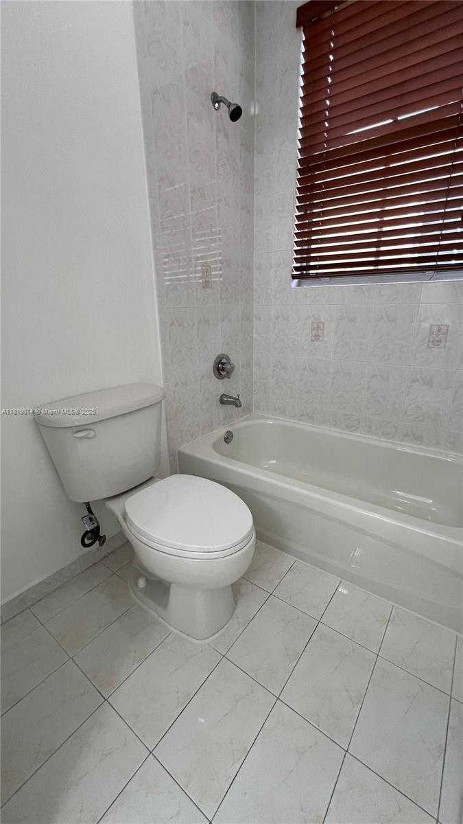 Small Image of 3001 SOUTH WEST 156 AV, Miami Number 29