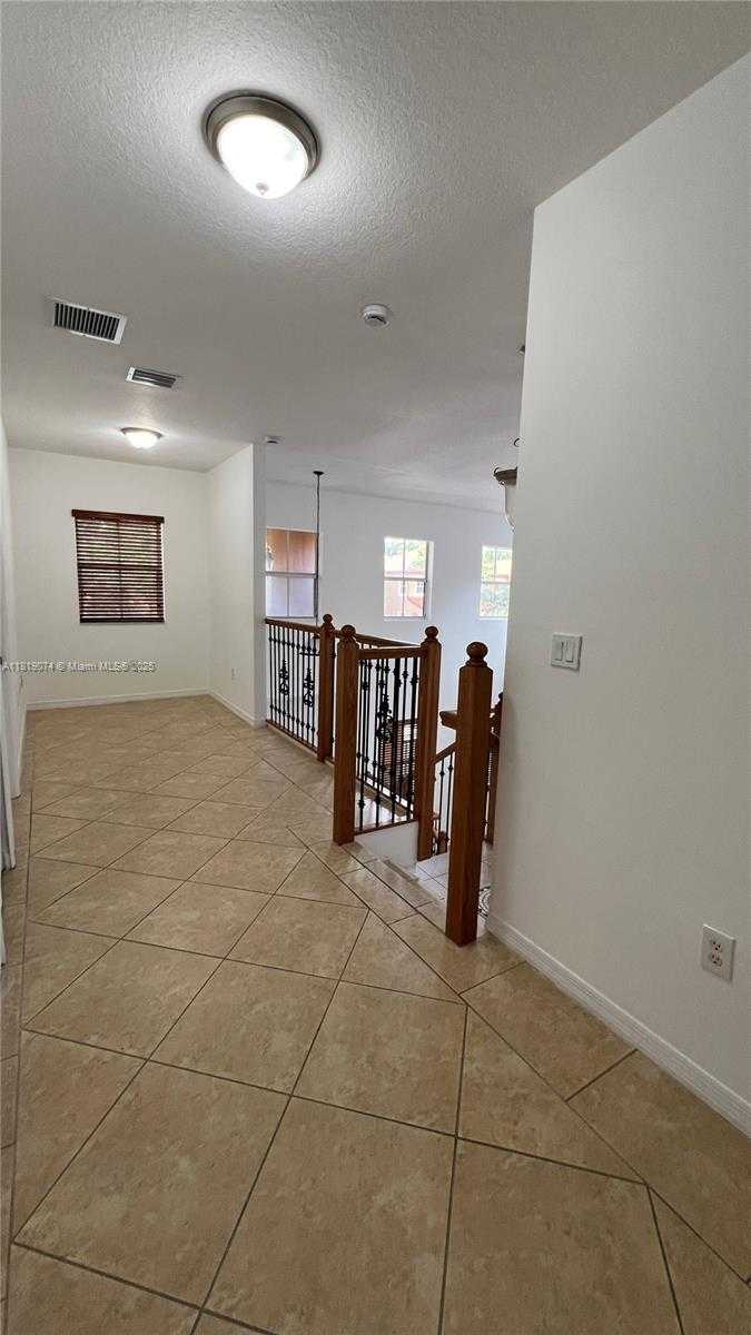 Small Image of 3001 SOUTH WEST 156 AV, Miami Number 33
