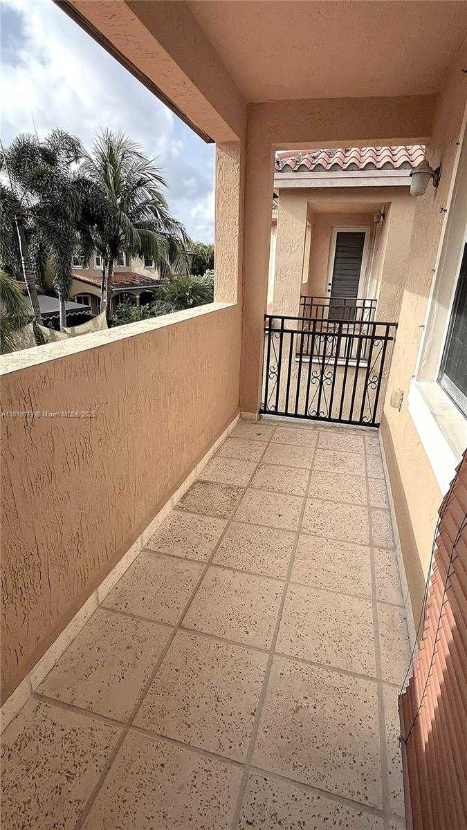 Small Image of 3001 SOUTH WEST 156 AV, Miami Number 34