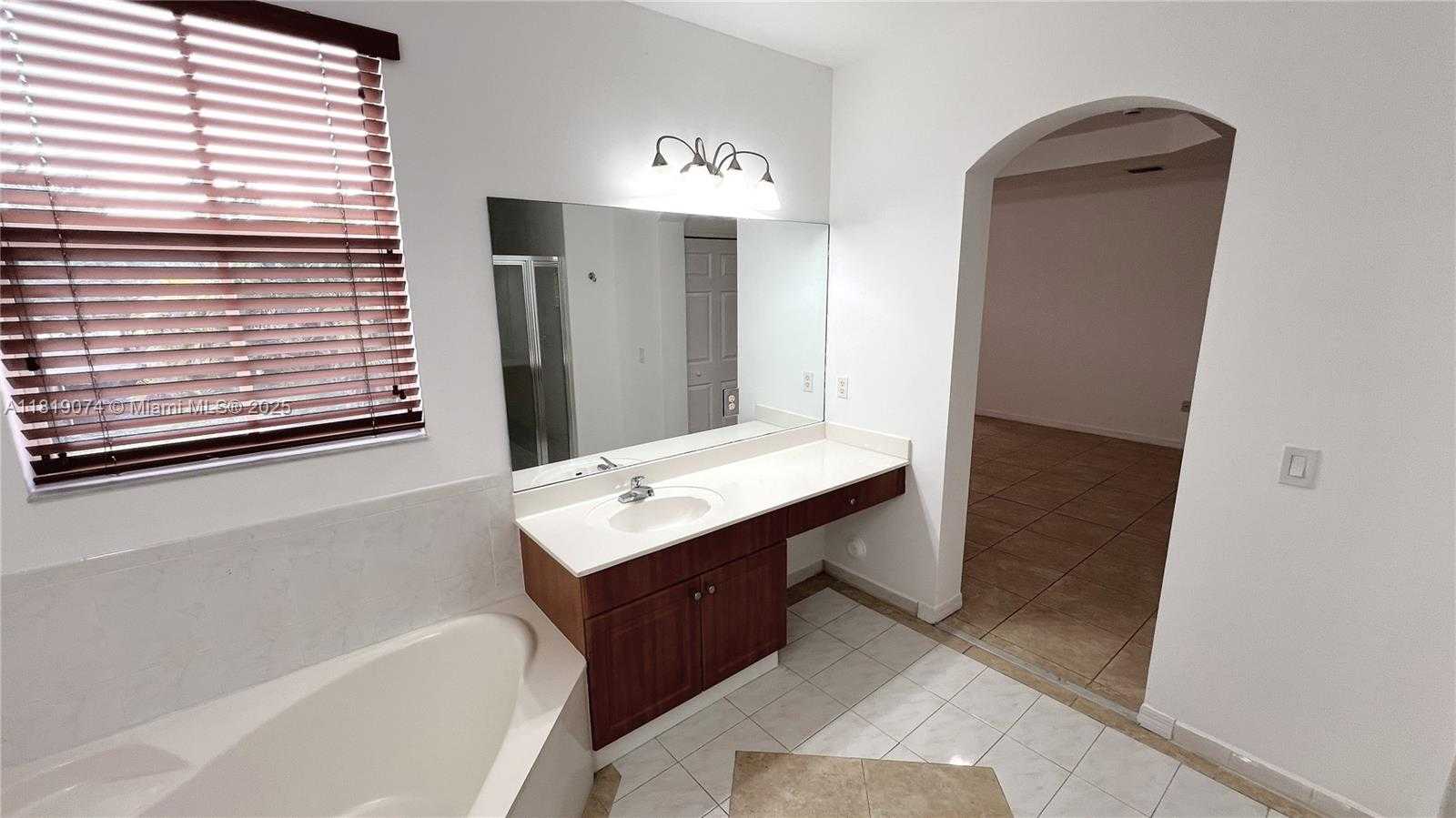 Small Image of 3001 SOUTH WEST 156 AV, Miami Number 40
