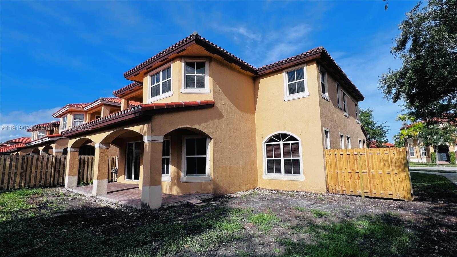 Small Image of 3001 SOUTH WEST 156 AV, Miami Number 47