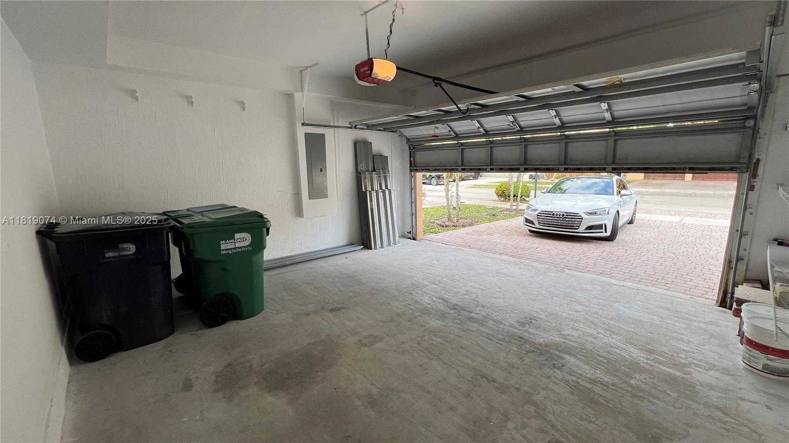 Small Image of 3001 SOUTH WEST 156 AV, Miami Number 53