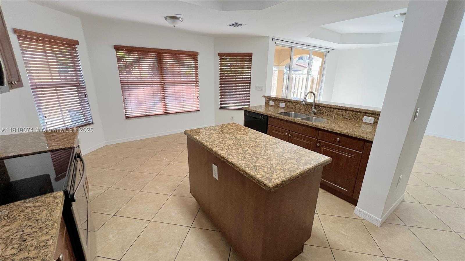 Small Image of 3001 SOUTH WEST 156 AV, Miami Number 8