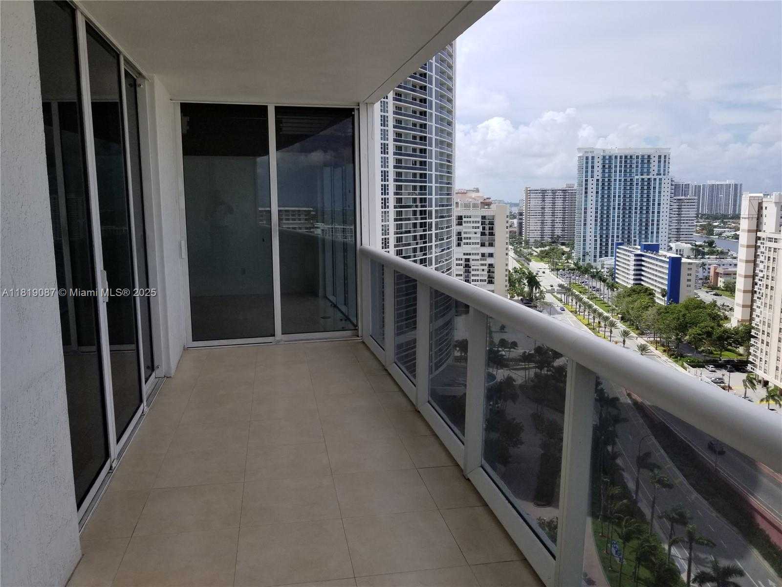 Small Image of 1800 SOUTH OCEAN DR #1908, Hallandale Beach Number 6