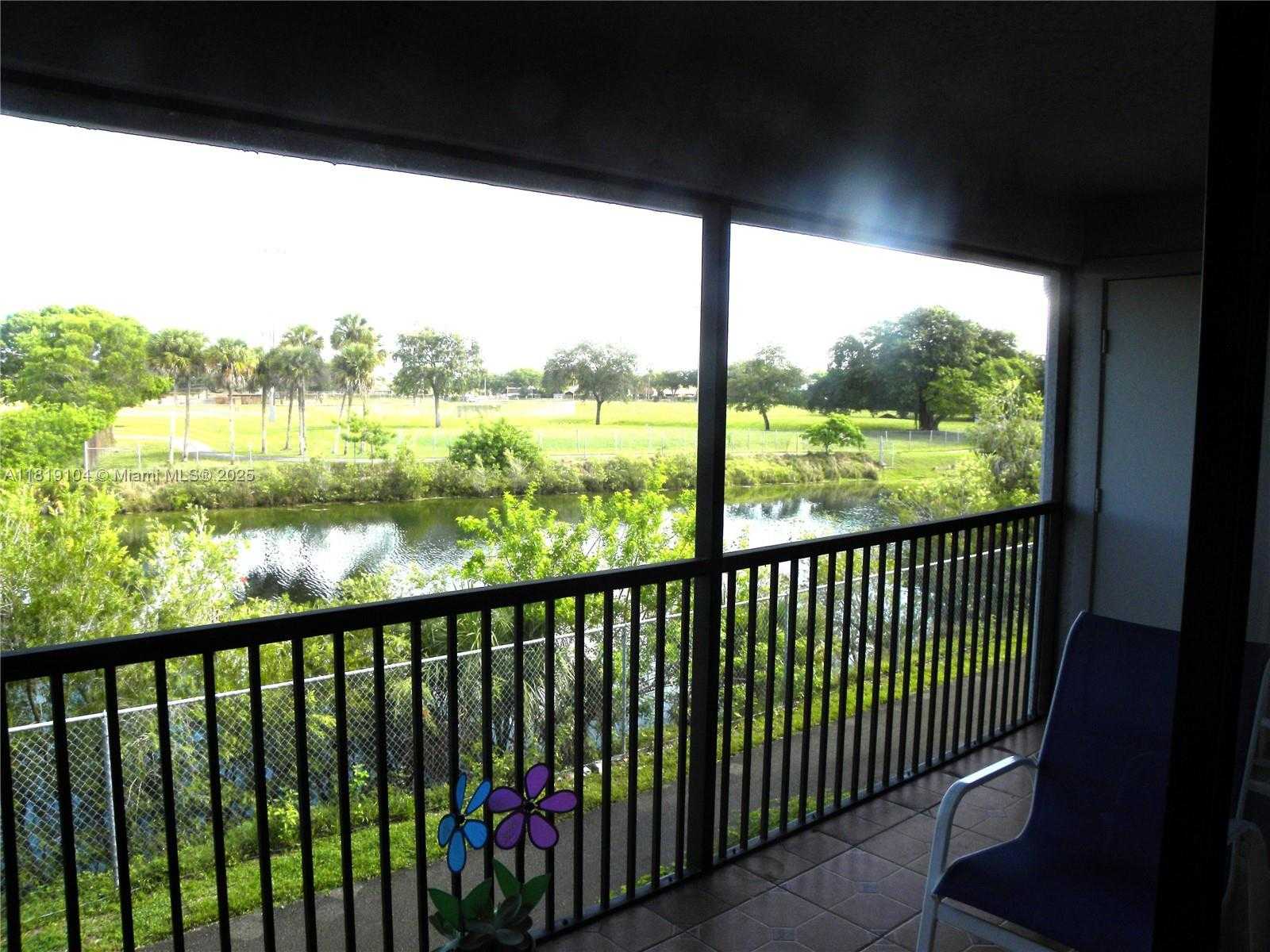 Small Image of 15077 SOUTH WEST 103RD TER #8208, Miami Number 13