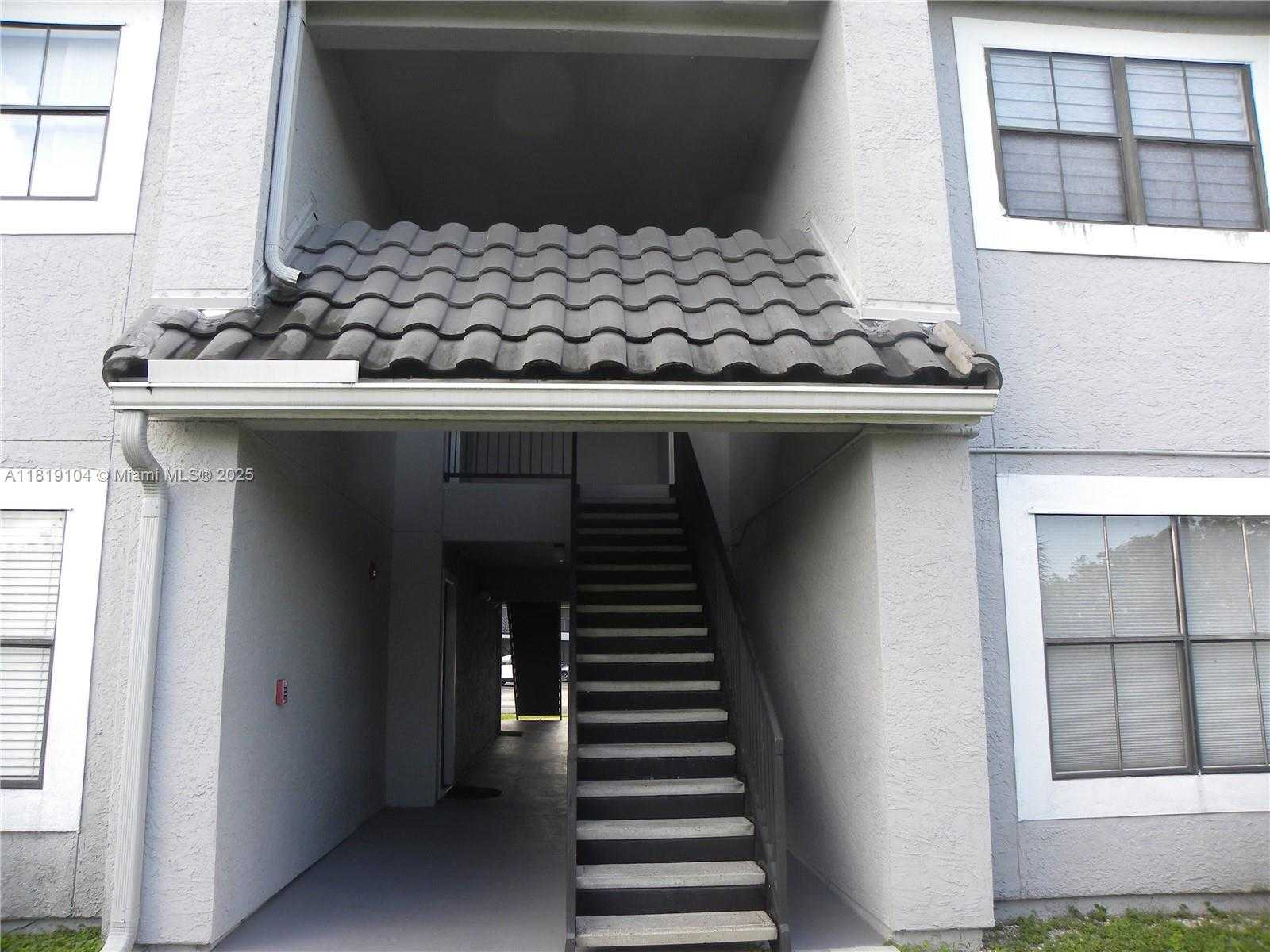 Small Image of 15077 SOUTH WEST 103RD TER #8208, Miami Number 2