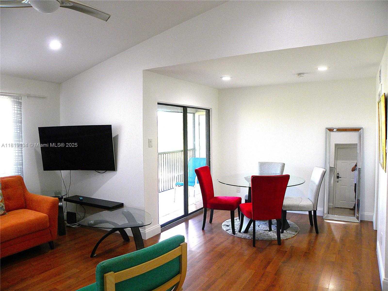 Small Image of 15077 SOUTH WEST 103RD TER #8208, Miami Number 5