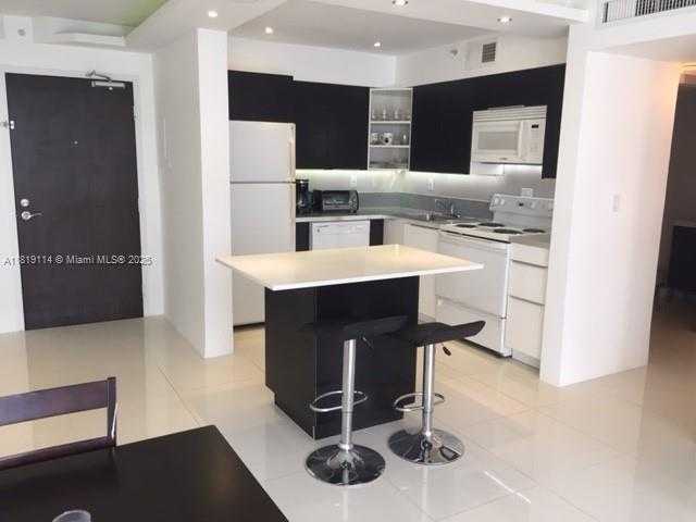 Small Image of 1500 BAY RD #758S, Miami Beach Number 2
