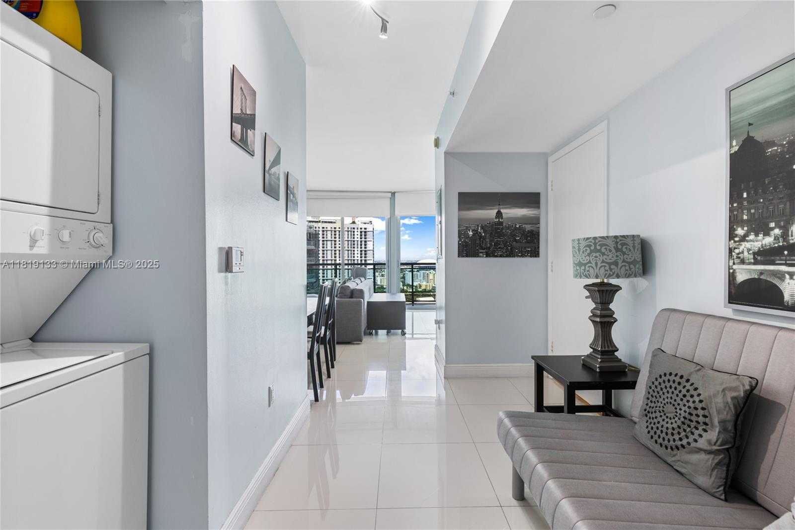 Small Image of 350 SOUTH MIAMI AVE #2815, Miami Number 4