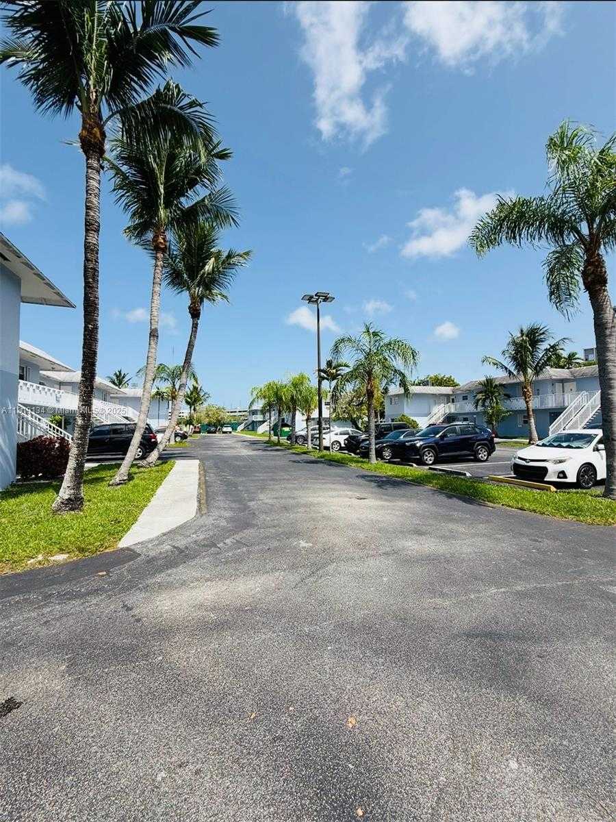 Small Image of 7580 SOUTH WEST 82ND ST #F217, Miami Number 18