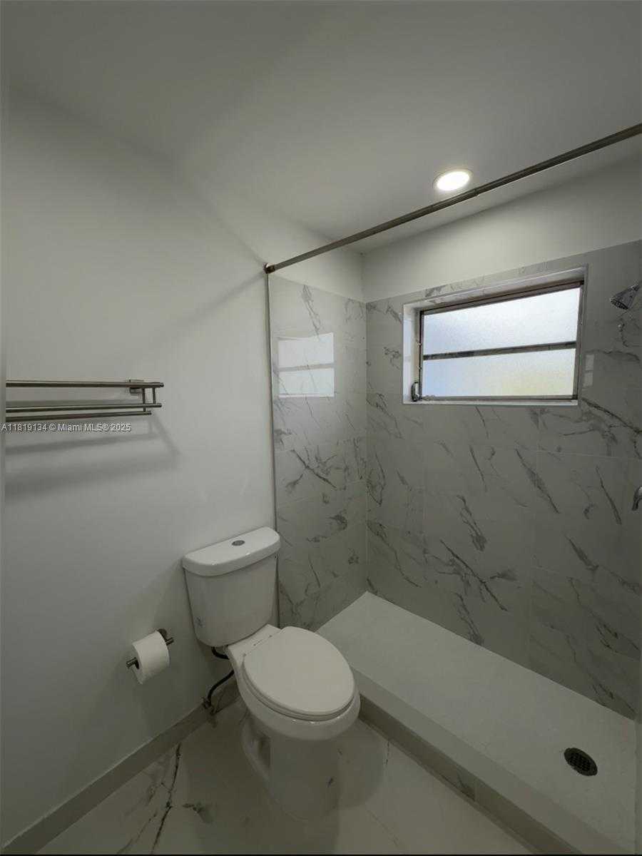 Small Image of 7580 SOUTH WEST 82ND ST #F217, Miami Number 6