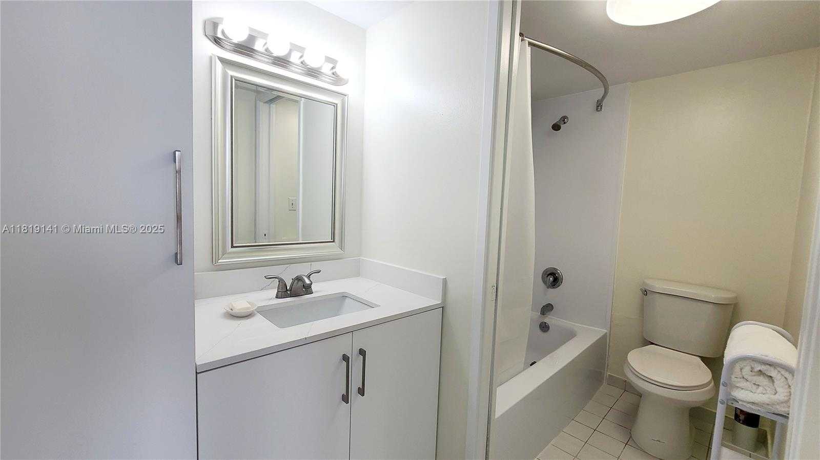 Small Image of 16909 NORTH BAY RD #907, Sunny Isles Beach Number 16