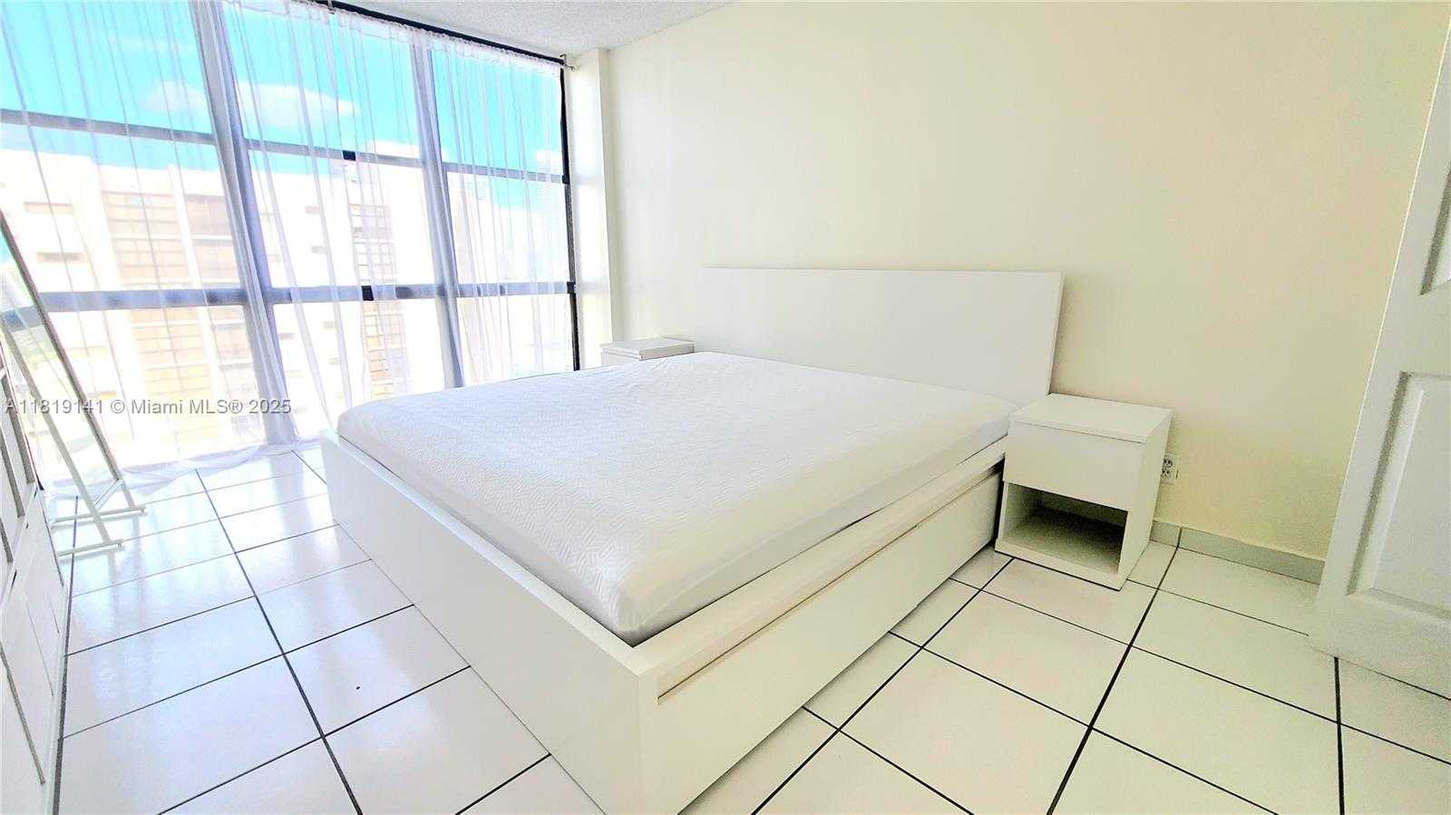 Small Image of 16909 NORTH BAY RD #907, Sunny Isles Beach Number 9