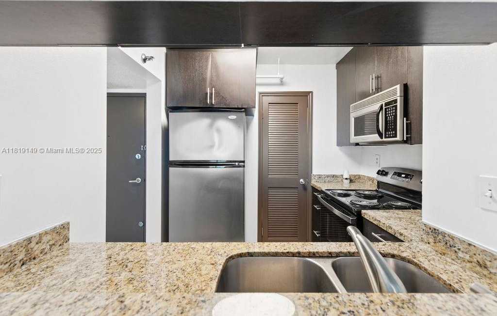 Small Image of 850 NORTH MIAMI AVE #W-1001, Miami Number 6