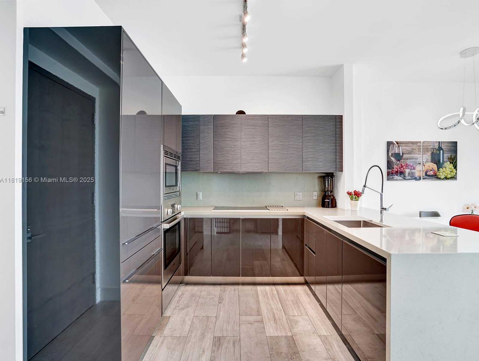 Small Image of 1080 BRICKELL AVE #4007, Miami Number 7