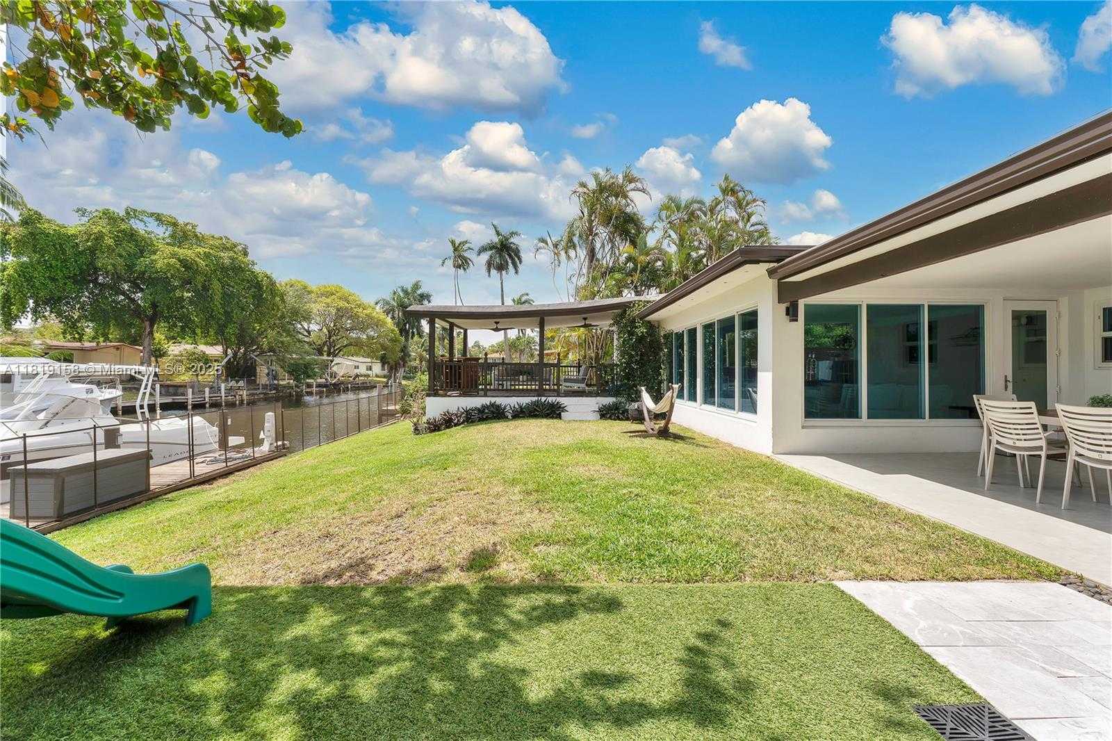 Small Image of 4440 SOUTH WEST 28TH TER, Dania Beach Number 34