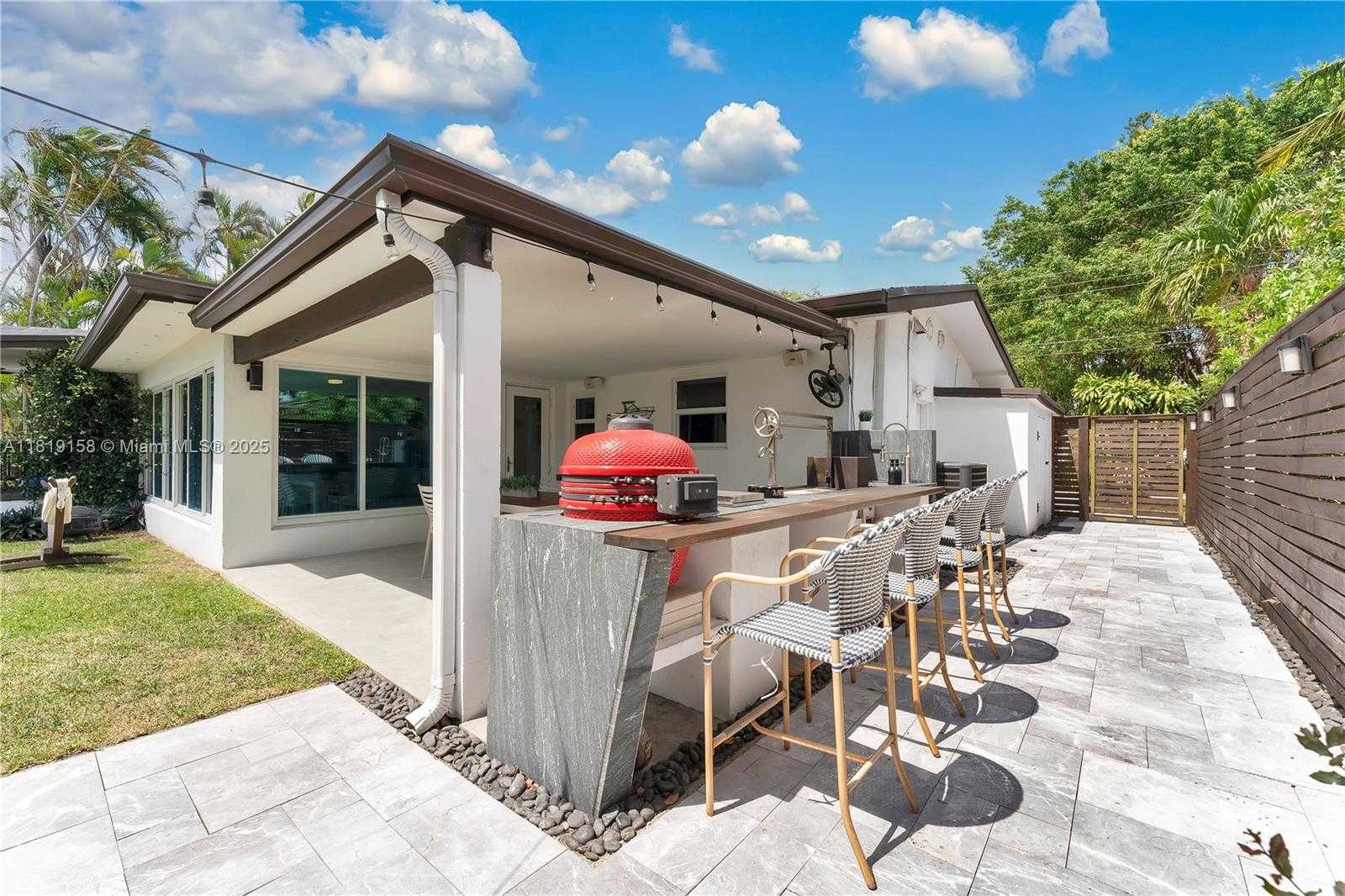 Small Image of 4440 SOUTH WEST 28TH TER, Dania Beach Number 37