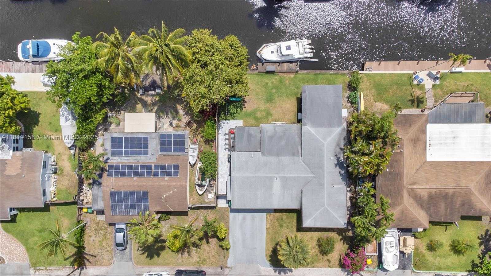 Small Image of 4440 SOUTH WEST 28TH TER, Dania Beach Number 38