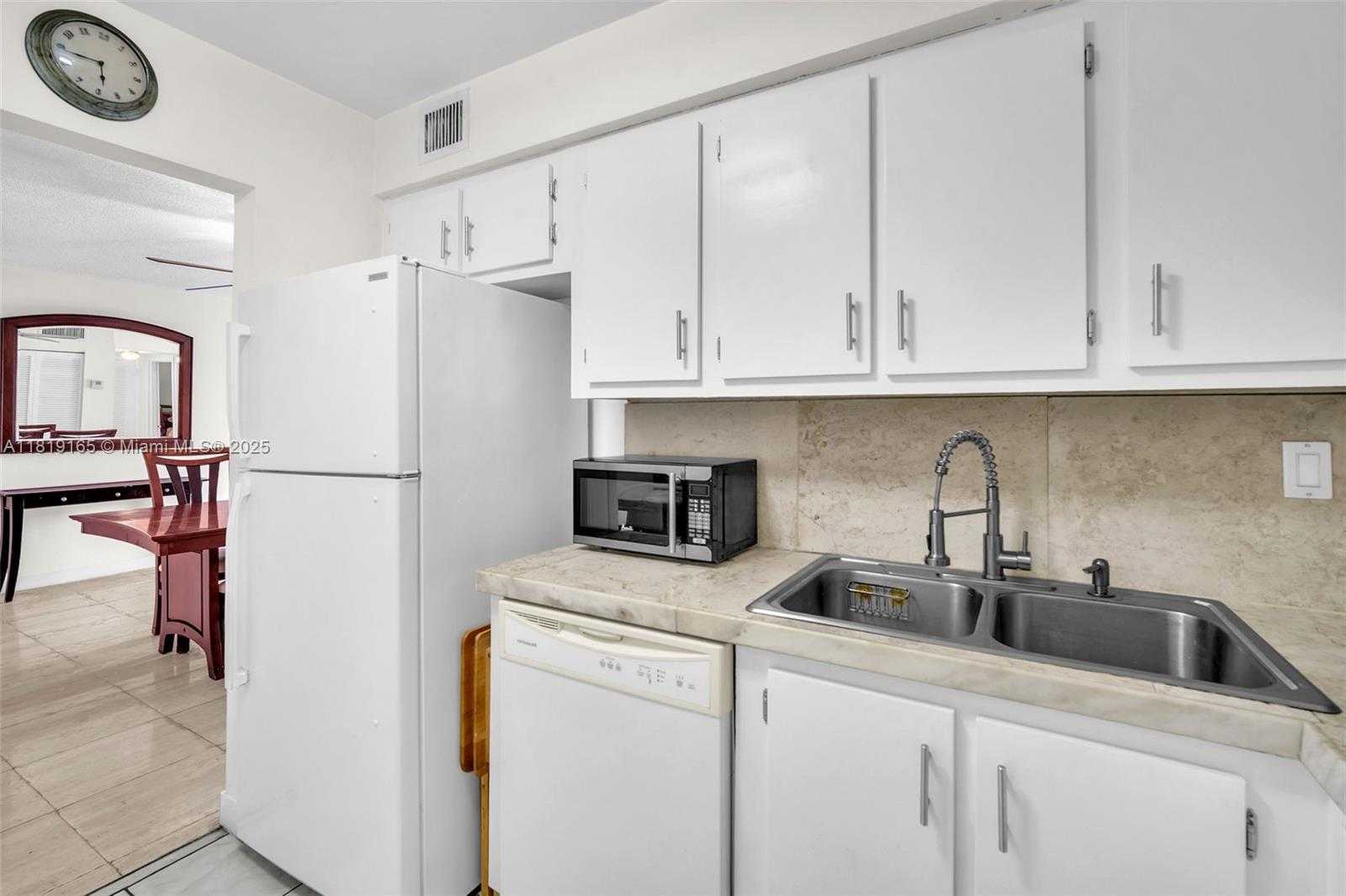 Small Image of 17800 ATLANTIC BLVD #303, Sunny Isles Beach Number 12