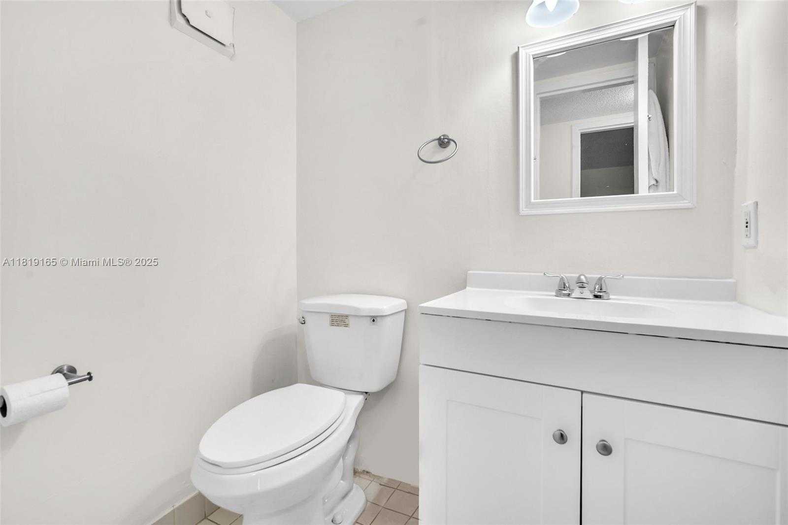 Small Image of 17800 ATLANTIC BLVD #303, Sunny Isles Beach Number 18