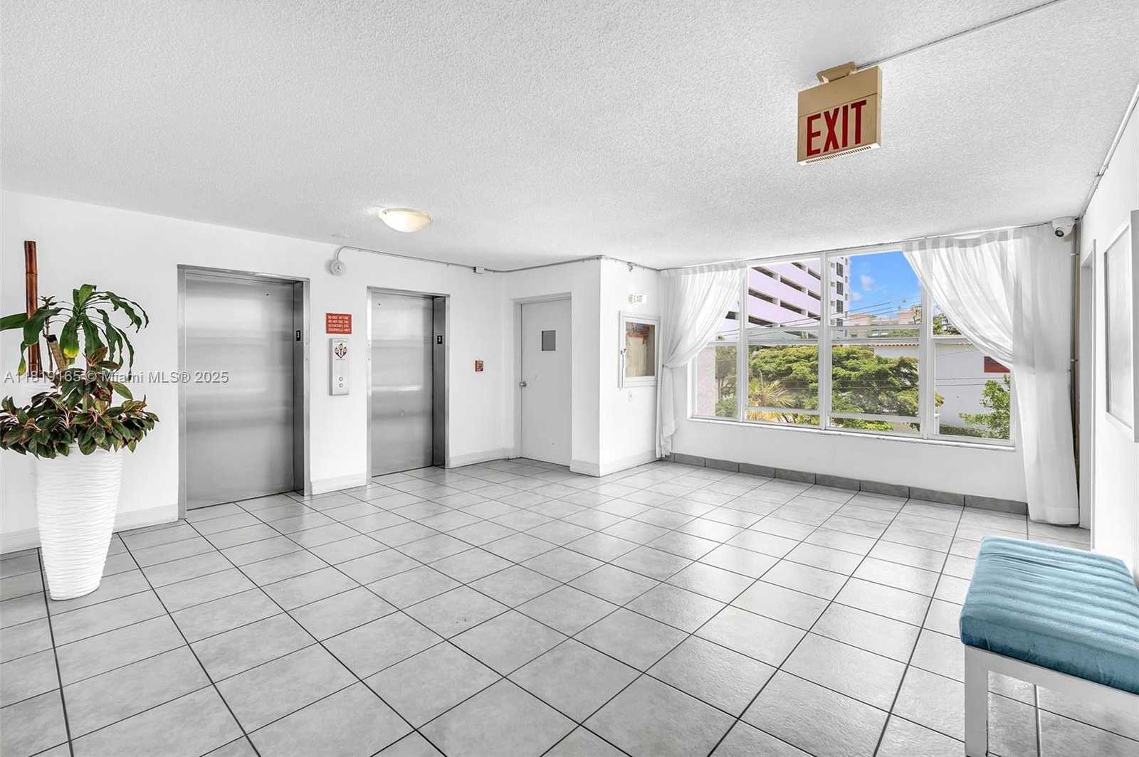 Small Image of 17800 ATLANTIC BLVD #303, Sunny Isles Beach Number 19