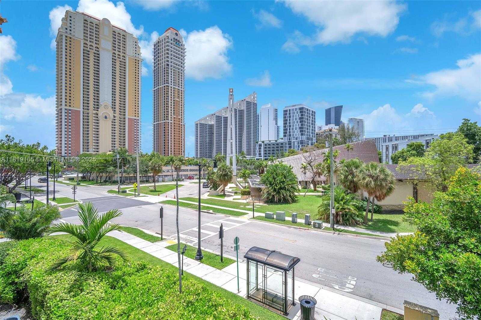 Small Image of 17800 ATLANTIC BLVD #303, Sunny Isles Beach Number 26