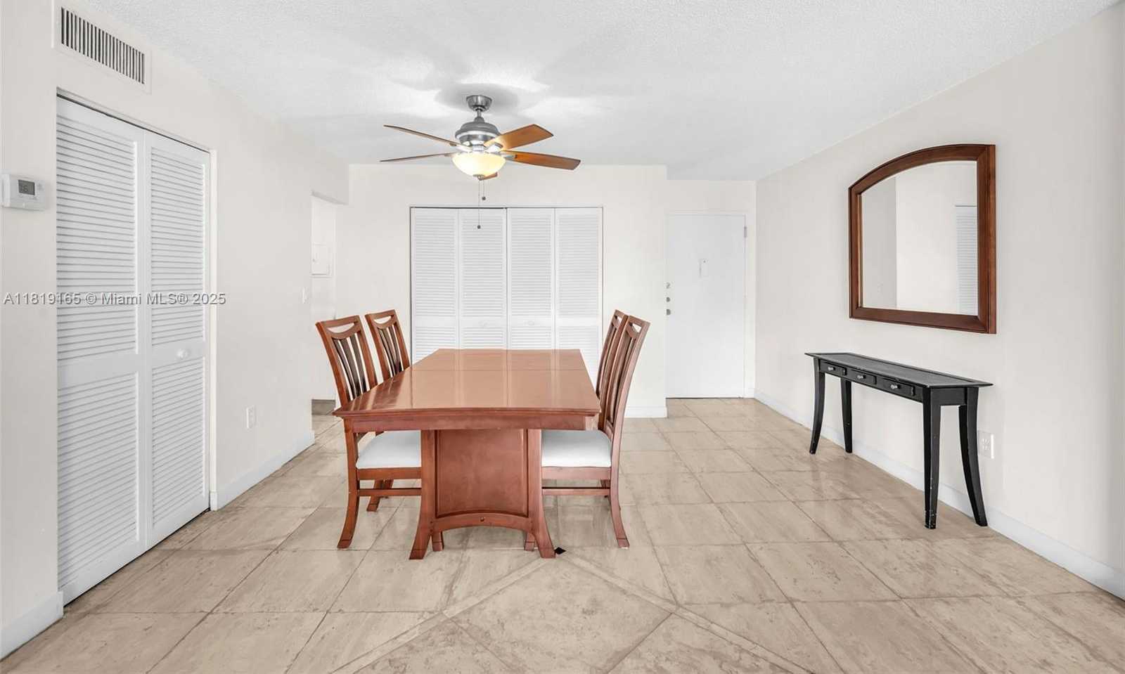 Small Image of 17800 ATLANTIC BLVD #303, Sunny Isles Beach Number 5