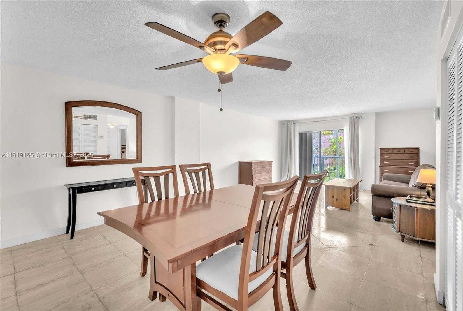 Small Image of 17800 ATLANTIC BLVD #303, Sunny Isles Beach Number 7