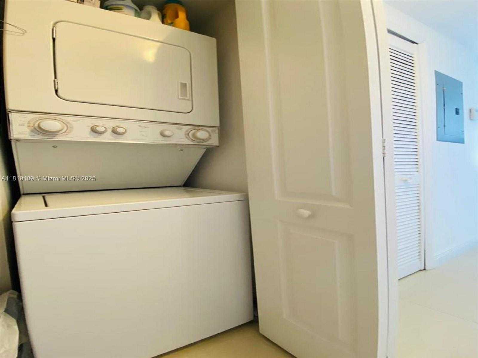 Small Image of 2701 SOUTH WEST 3RD AVE #1001, Miami Number 8
