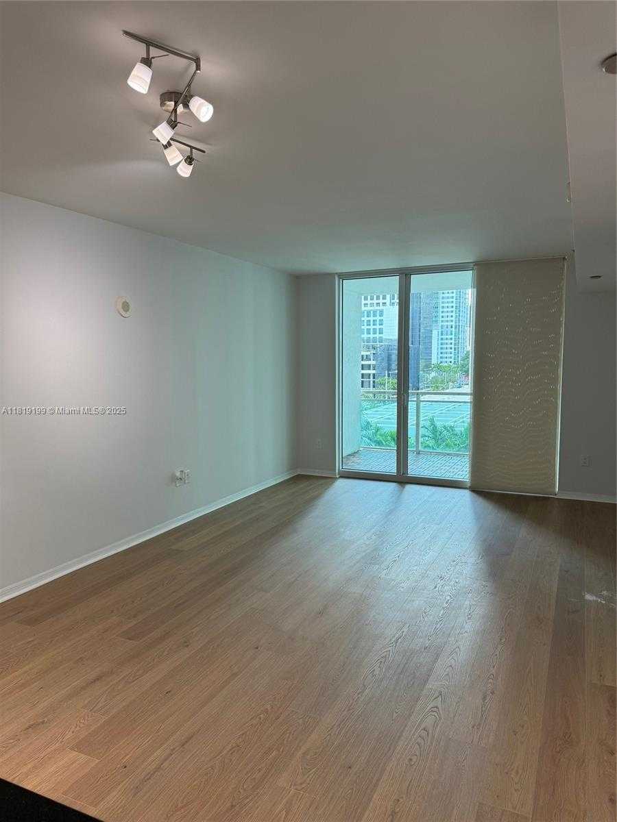 Small Image of 951 BRICKELL AVE #500, Miami Number 5