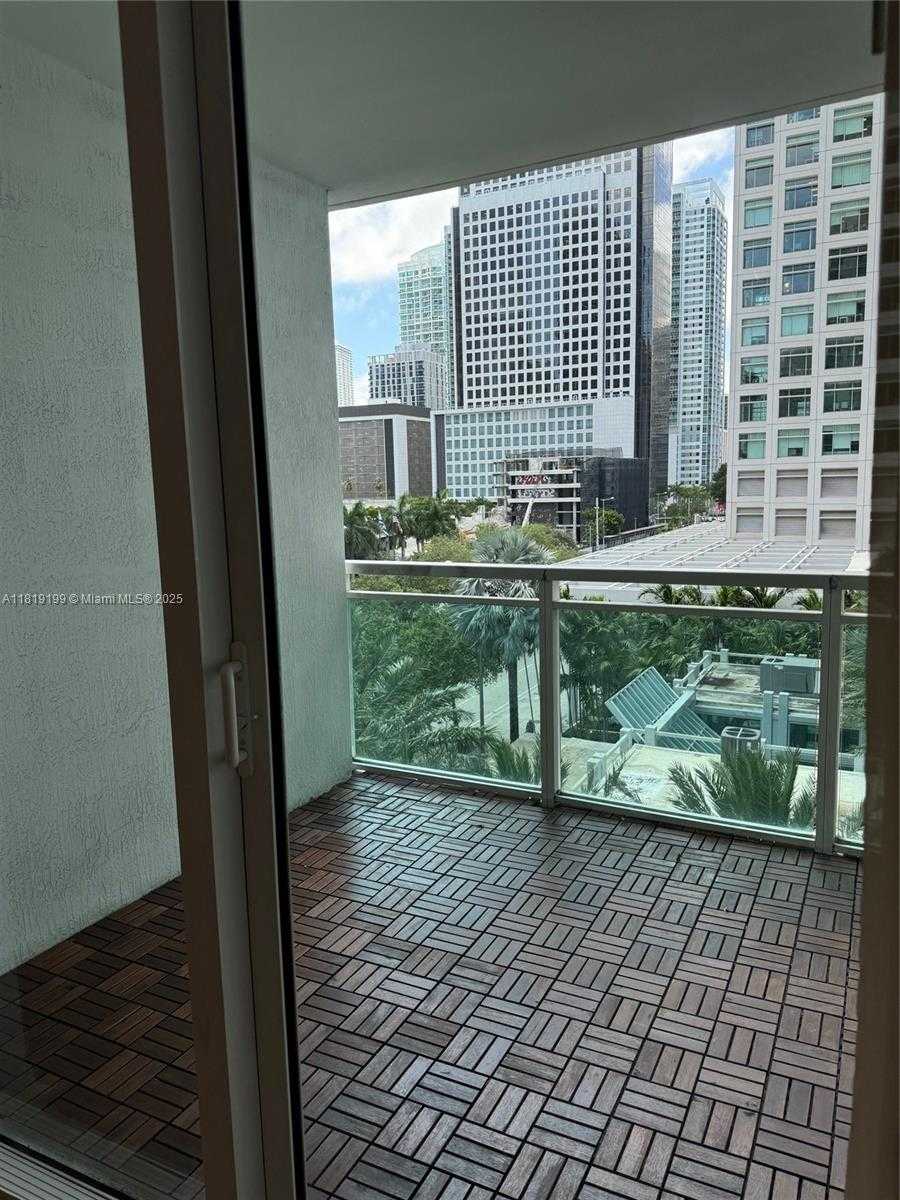 Small Image of 951 BRICKELL AVE #500, Miami Number 6