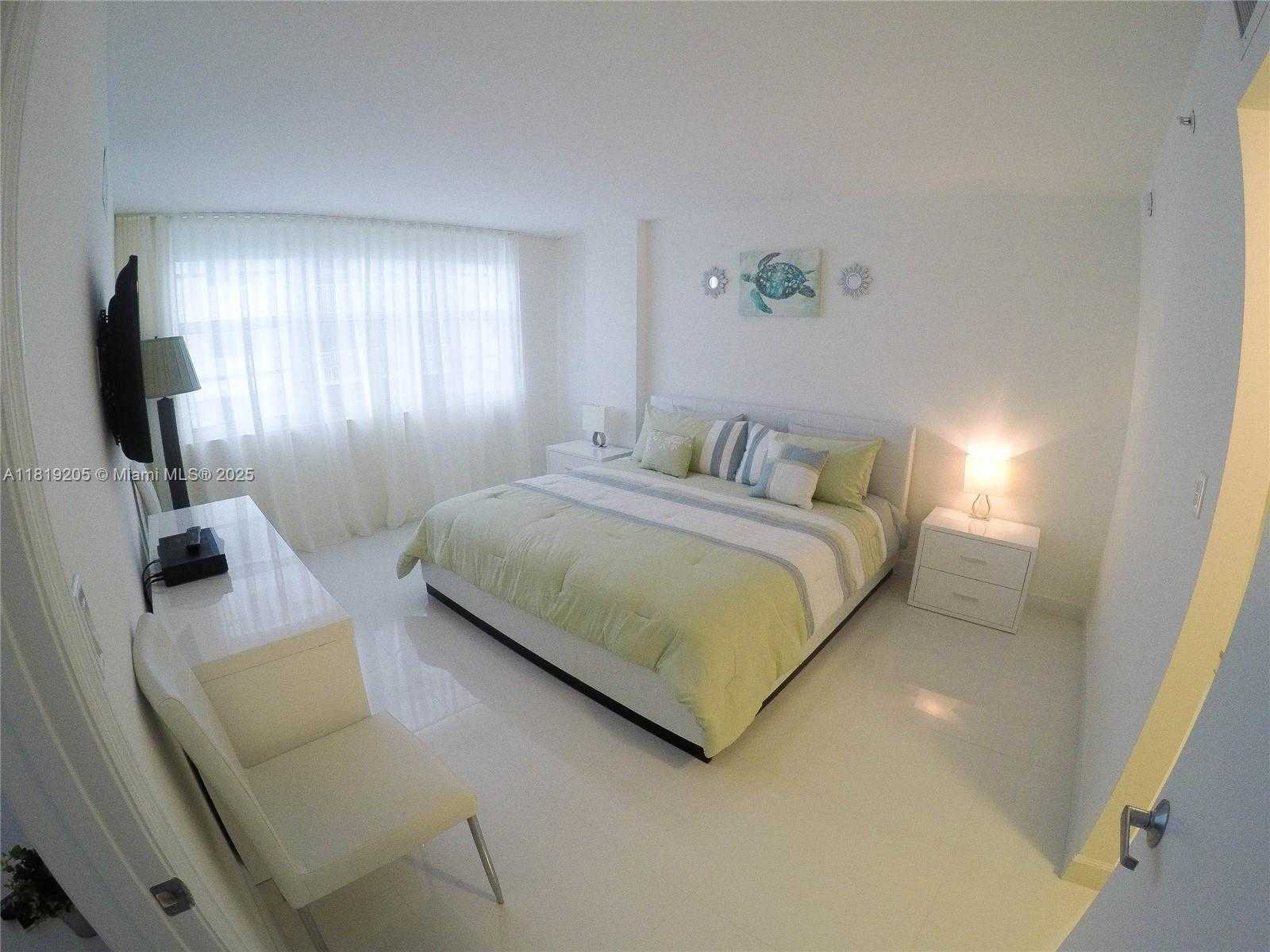 Small Image of 6917 COLLINS AVE #614, Miami Beach Number 17