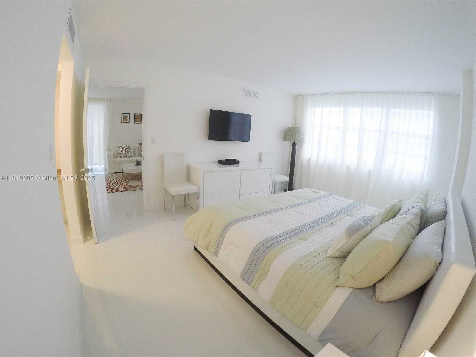 Small Image of 6917 COLLINS AVE #614, Miami Beach Number 18