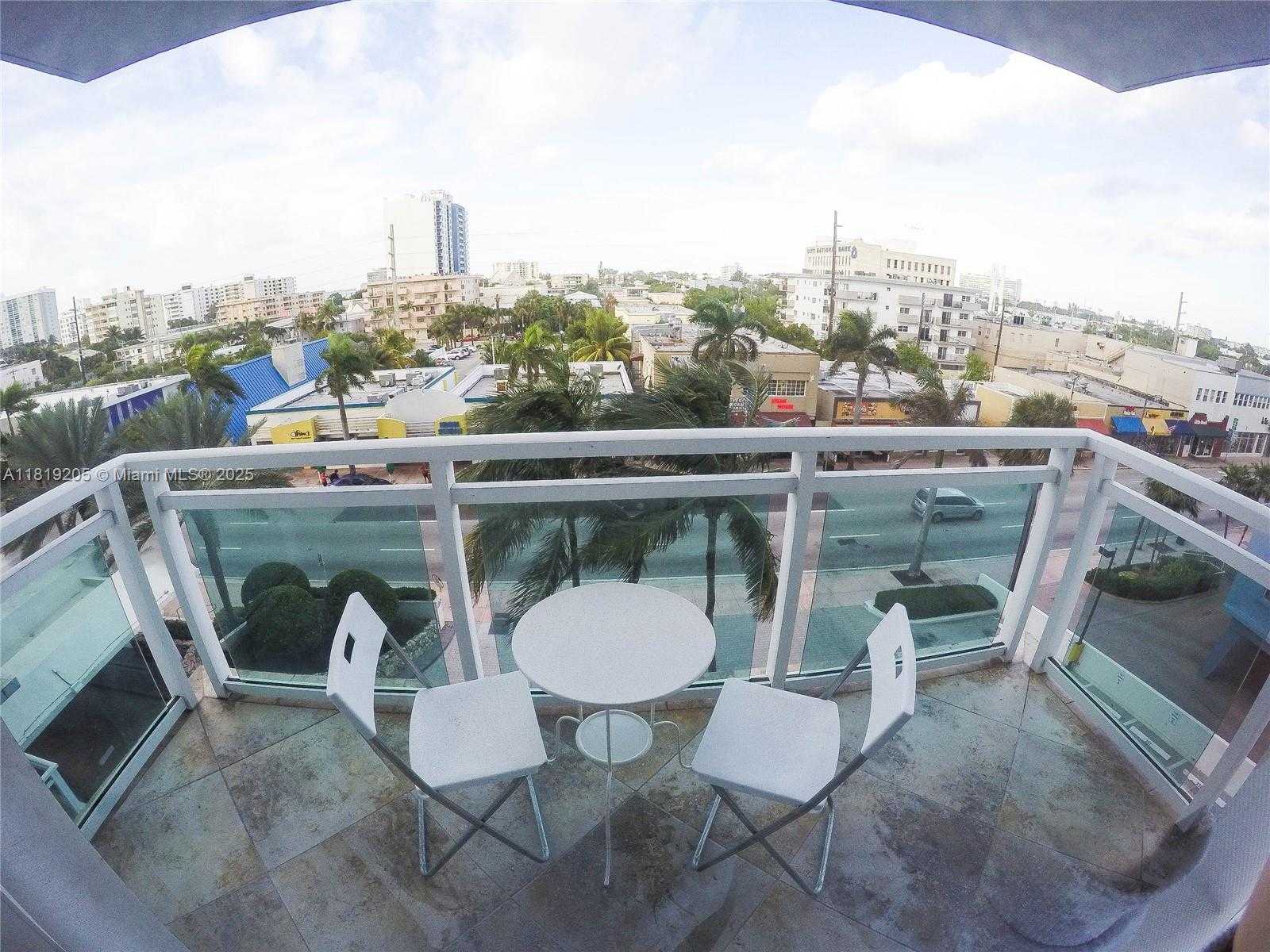 Small Image of 6917 COLLINS AVE #614, Miami Beach Number 30