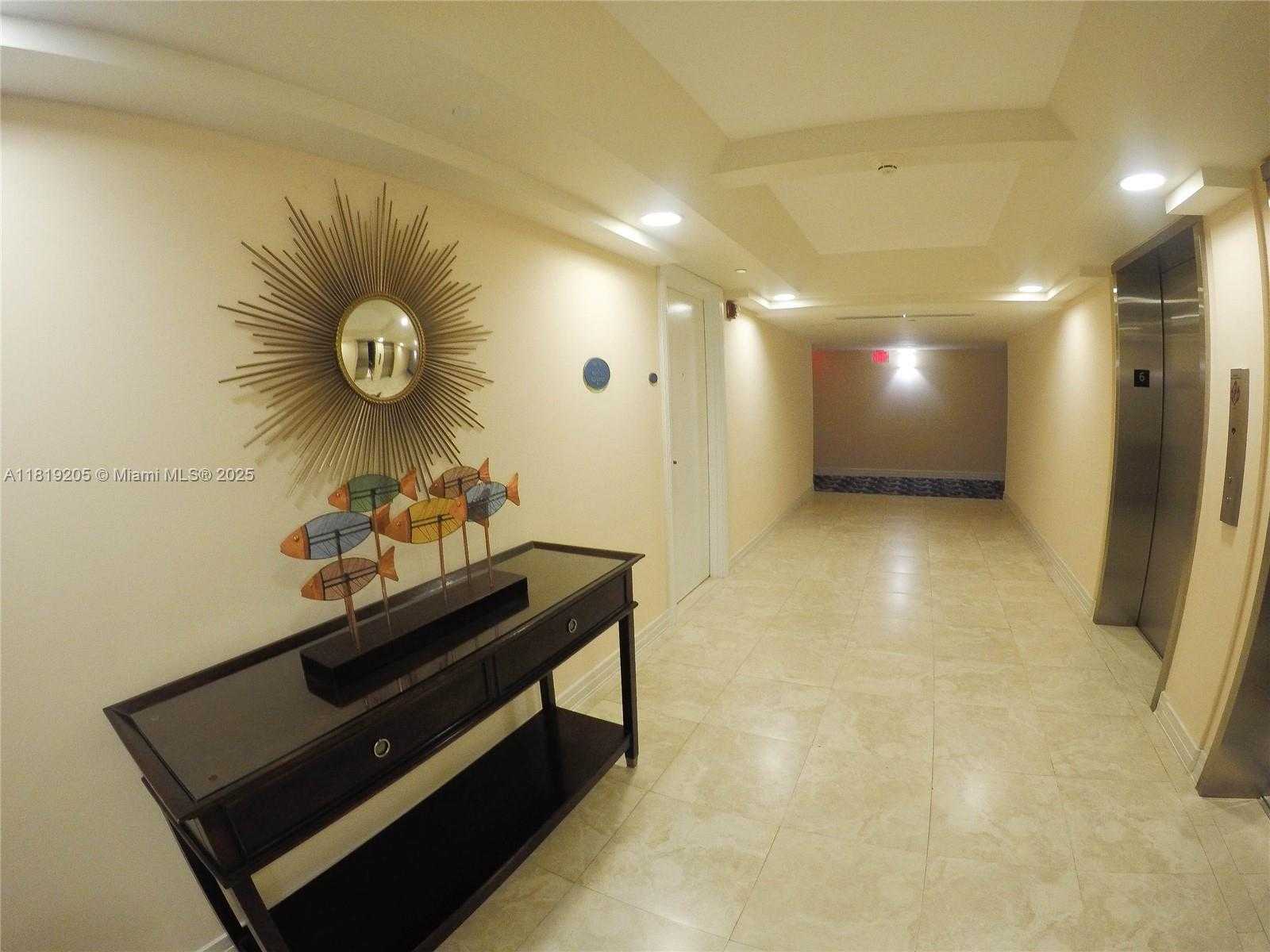 Small Image of 6917 COLLINS AVE #614, Miami Beach Number 5