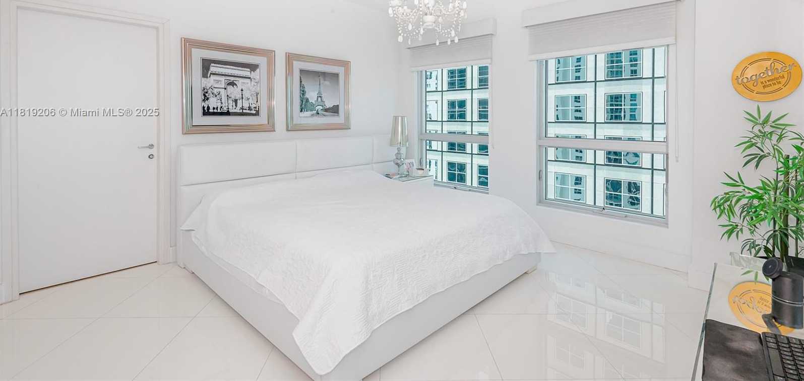 Small Image of 300 SOUTH BISCAYNE BLVD #2516, Miami Number 12
