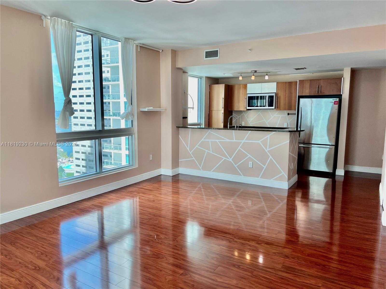 Small Image of 300 SOUTH BISCAYNE BLVD #2401, Miami Number 2