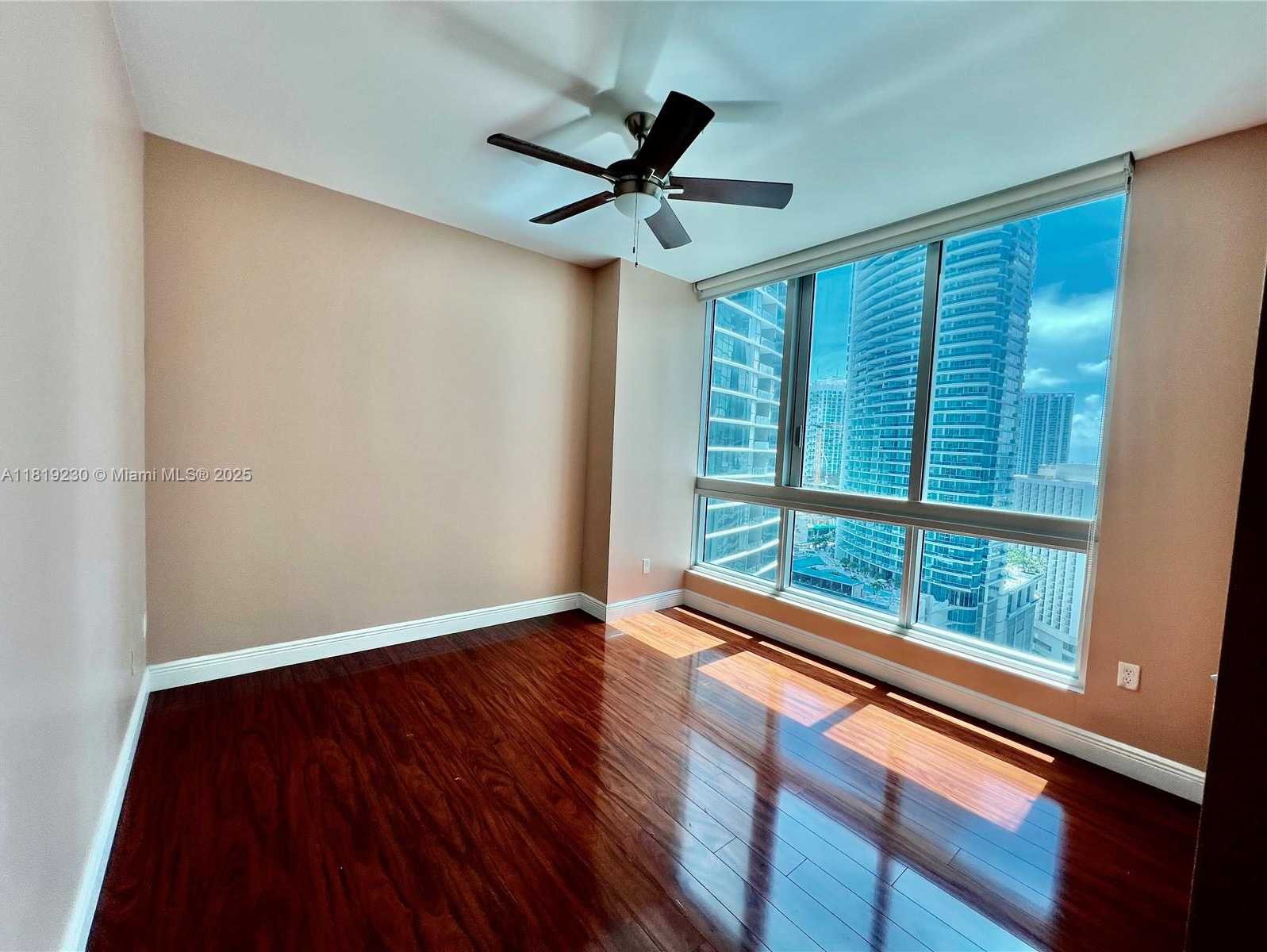 Small Image of 300 SOUTH BISCAYNE BLVD #2401, Miami Number 5