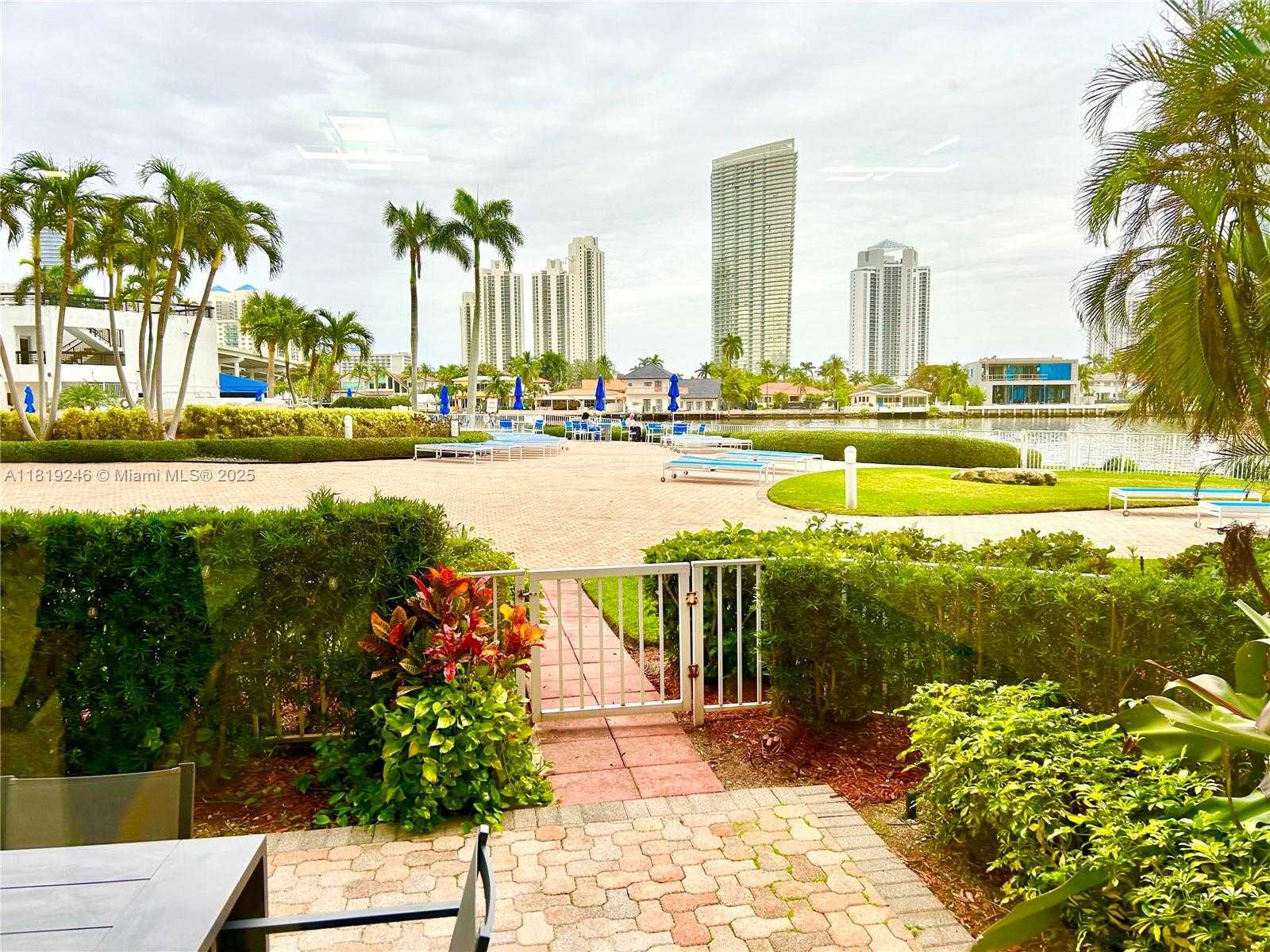 Small Image of 19101 MYSTIC POINTE DR #111, Aventura Number 10