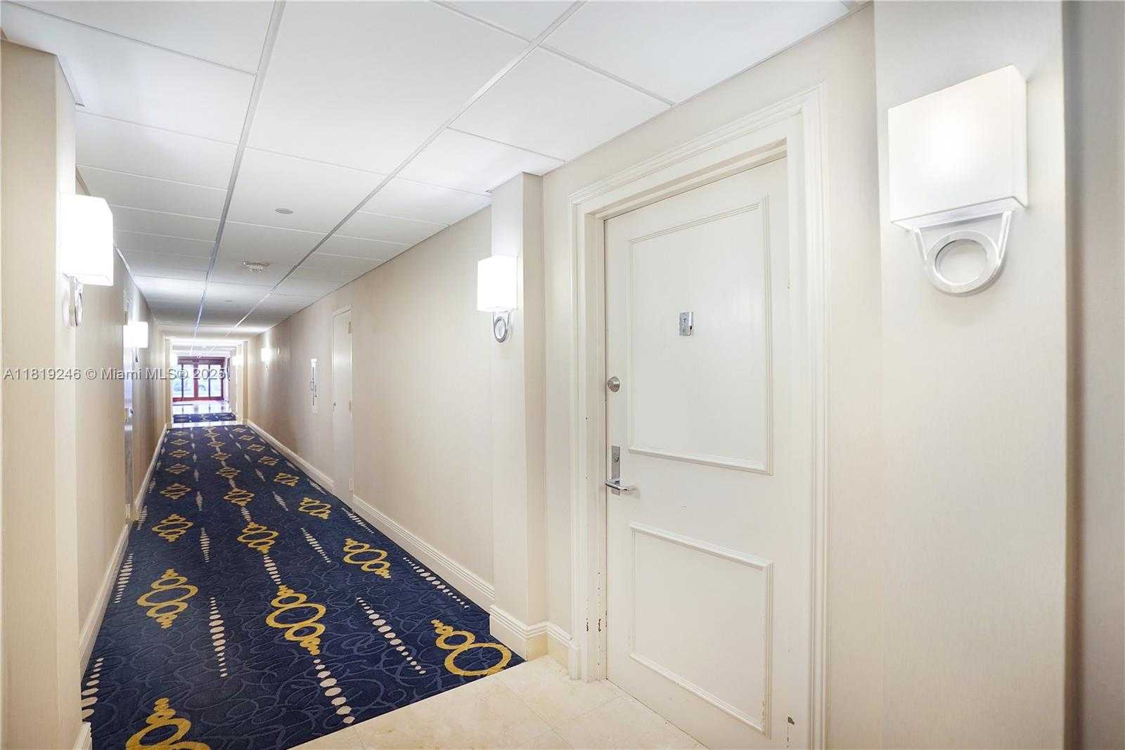 Small Image of 19101 MYSTIC POINTE DR #111, Aventura Number 11