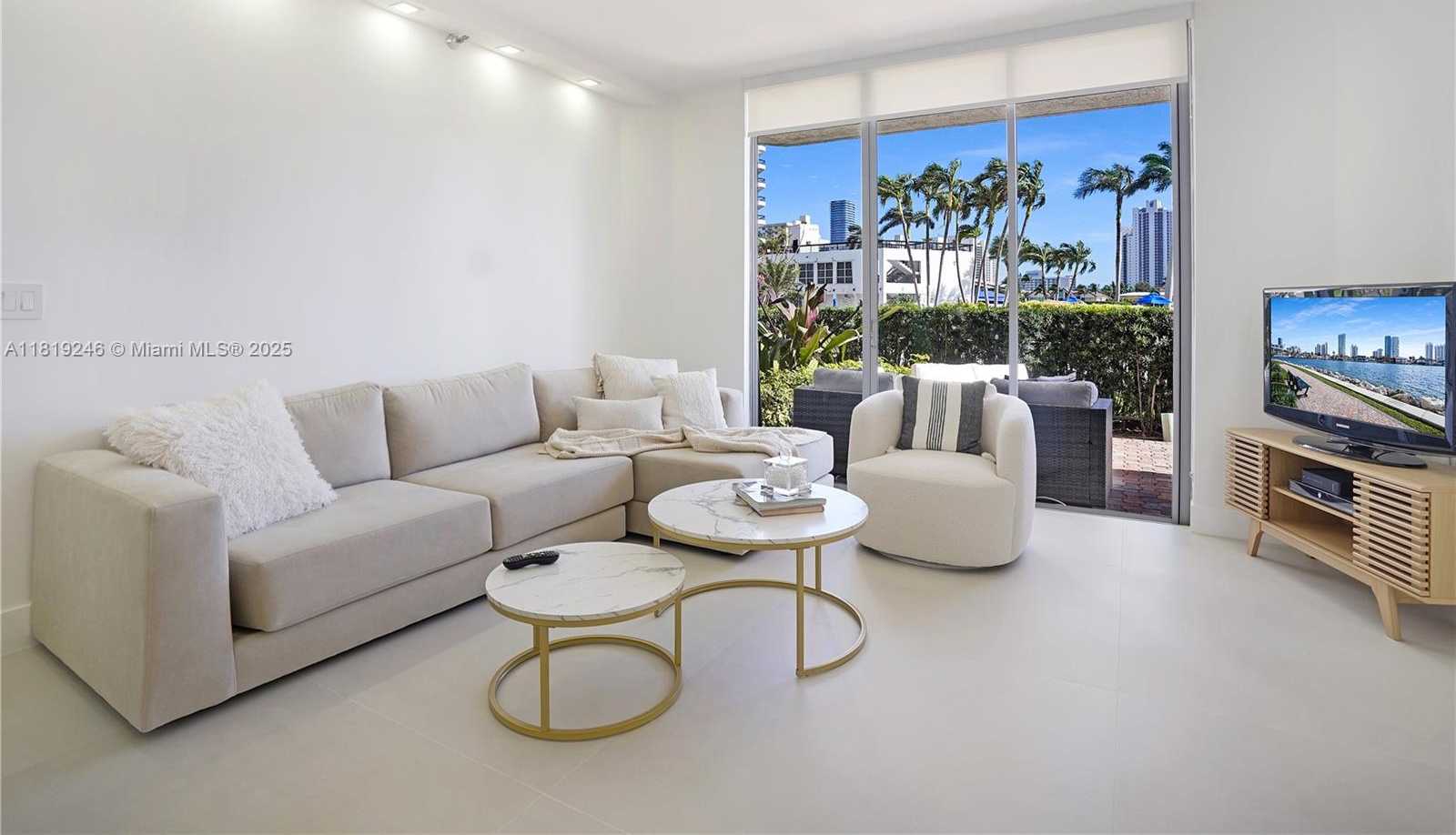 Small Image of 19101 MYSTIC POINTE DR #111, Aventura Number 15
