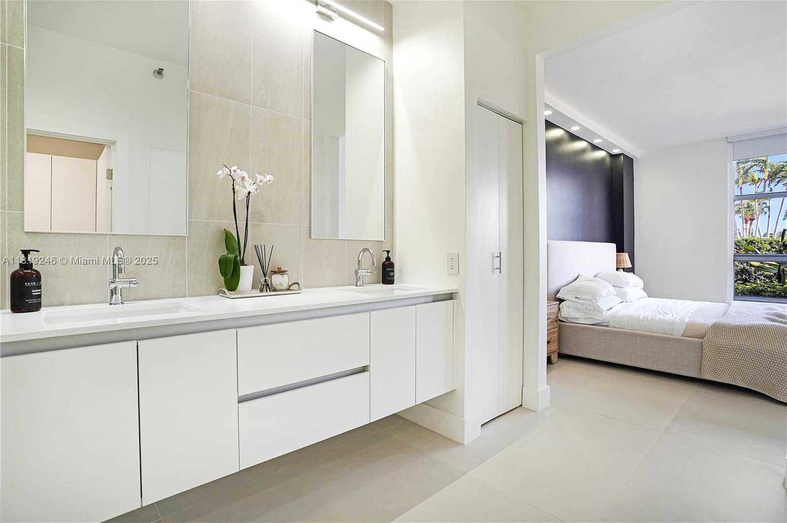Small Image of 19101 MYSTIC POINTE DR #111, Aventura Number 31
