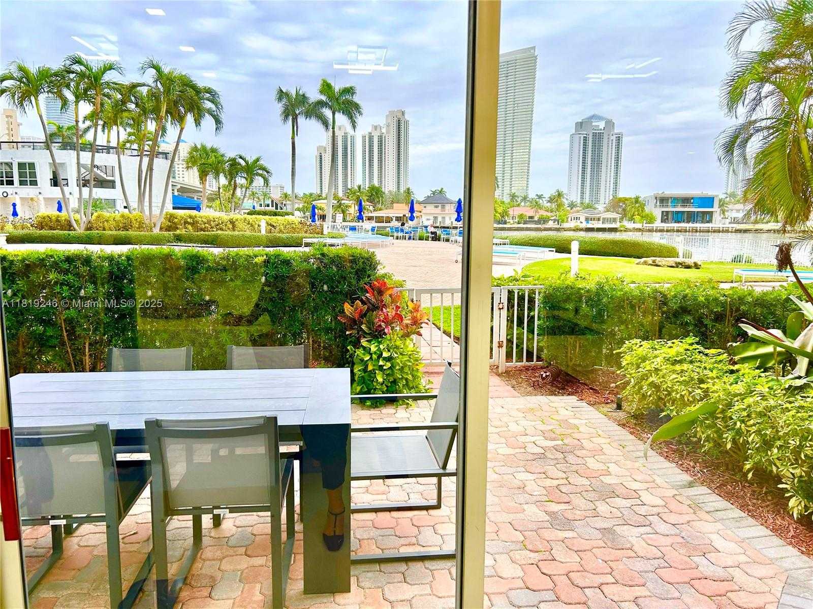 Small Image of 19101 MYSTIC POINTE DR #111, Aventura Number 9